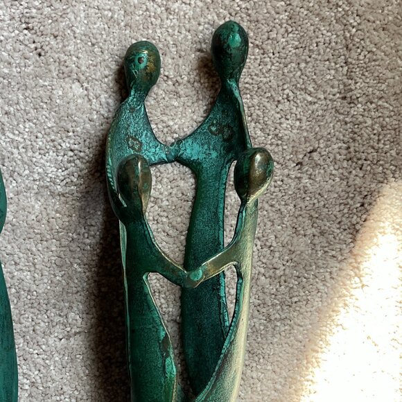 Vintage 4 Person Family Figurine (Set of TWO) (h/c/x) - Picture 4 of 13